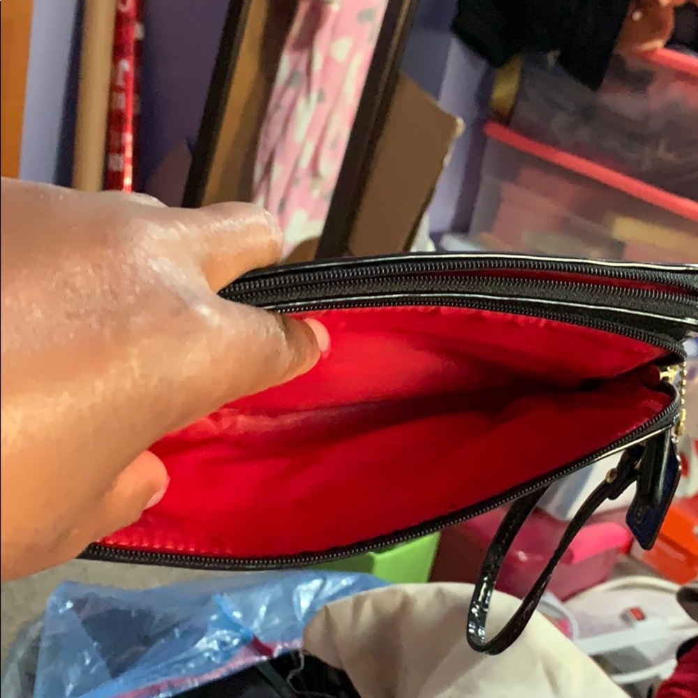 Coach zip around wristlet wallet - Picture 3 of 7